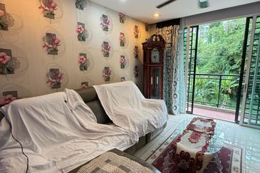 Larkin Residence (Phase Three) - Low Floor Furnished Apartment, FOR RENT !