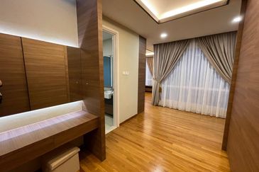 Isola Villa @ Senibong Cove