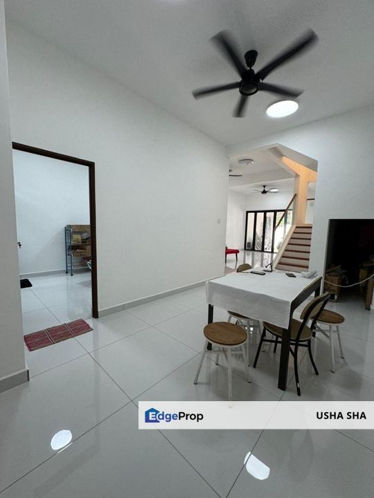 Taman Pelangi Indah, Jalan Pesona - Double Storey Well Maintained Unit FOR RENT, Johor, Ulu Tiram
