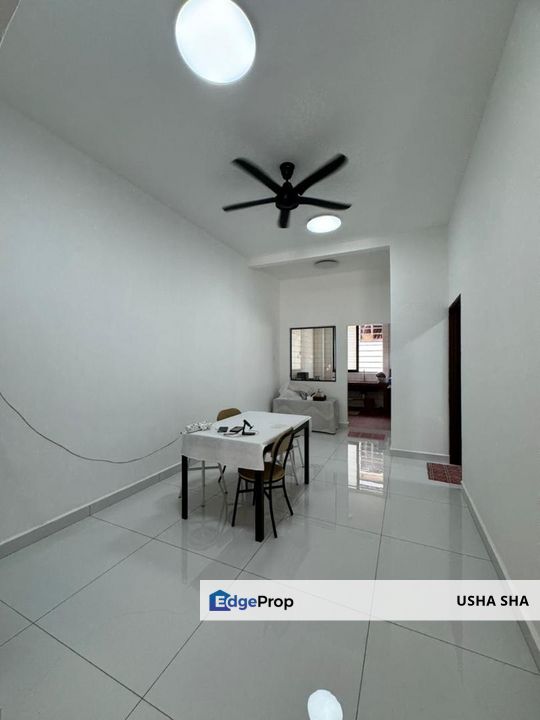 Taman Pelangi Indah, Jalan Pesona - Double Storey Well Maintained Unit FOR RENT, Johor, Ulu Tiram