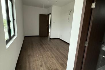  D'Carlton Heights @ Bukit Skudai, Skudai - 3 Storey Cluster Brand New Unit FOR SALE