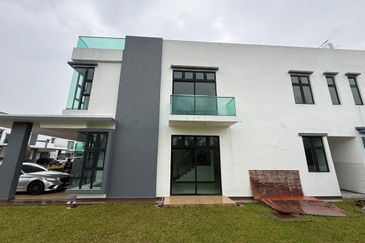  D'Carlton Heights @ Bukit Skudai, Skudai - 3 Storey Cluster Brand New Unit FOR SALE