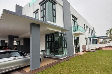  D'Carlton Heights @ Bukit Skudai, Skudai - 3 Storey Cluster Brand New Unit FOR SALE