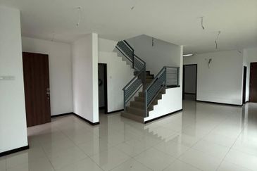  D'Carlton Heights @ Bukit Skudai, Skudai - 3 Storey Cluster Brand New Unit FOR SALE