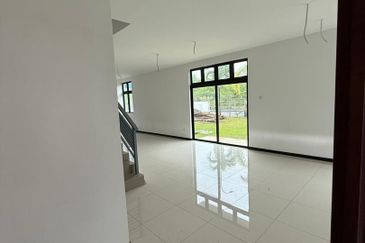  D'Carlton Heights @ Bukit Skudai, Skudai - 3 Storey Cluster Brand New Unit FOR SALE
