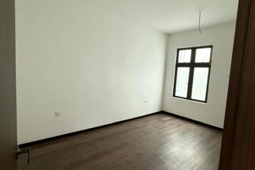  D'Carlton Heights @ Bukit Skudai, Skudai - 3 Storey Cluster Brand New Unit FOR SALE