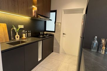The Straits View DUO @ Permas Jaya - Brand New Luxury Apartment, FOR SALE !
