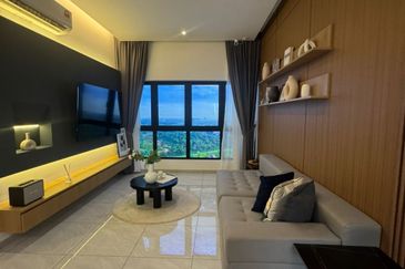 The Straits View DUO @ Permas Jaya - Brand New Luxury Apartment, FOR SALE !