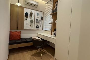 The Straits View DUO @ Permas Jaya - Brand New Luxury Apartment, FOR SALE !