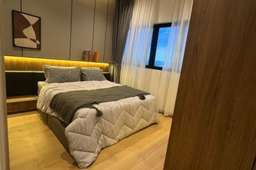 The Straits View DUO @ Permas Jaya - Brand New Luxury Apartment, FOR SALE !