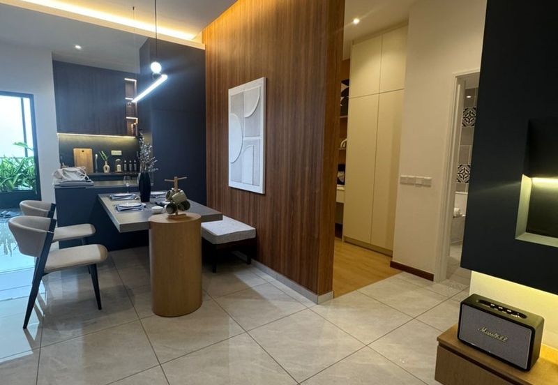 The Straits View DUO @ Permas Jaya - Brand New Luxury Apartment, FOR SALE !