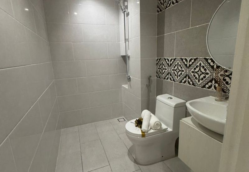 The Straits View DUO @ Permas Jaya - Brand New Luxury & Spacious Apartment, FOR SALE !