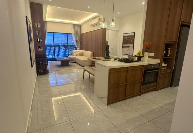 The Straits View DUO @ Permas Jaya - Brand New Luxury & Spacious Apartment, FOR SALE !
