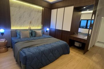 The Straits View DUO @ Permas Jaya - Brand New Luxury & Spacious Apartment, FOR SALE !