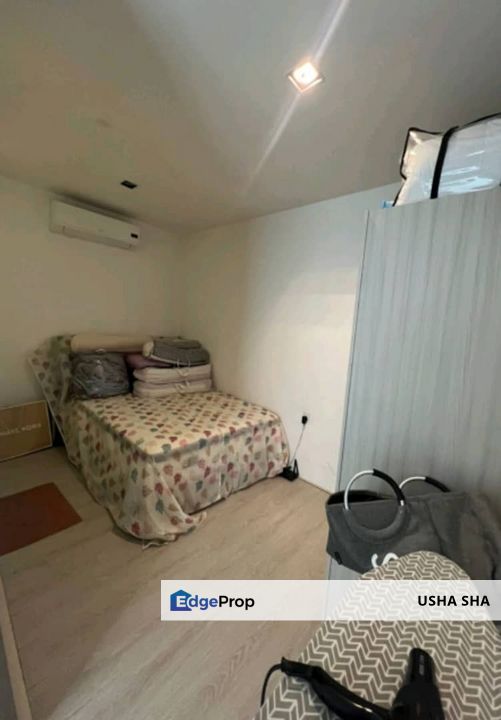 The Square @ One City - Furnished Service Residence, Freehold - Direct Access to NSK / One City Mall FOR SALE, Selangor, Subang Jaya