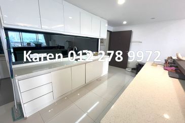 The Plaza Condominium