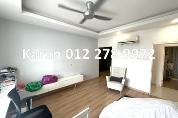 The Plaza Condominium