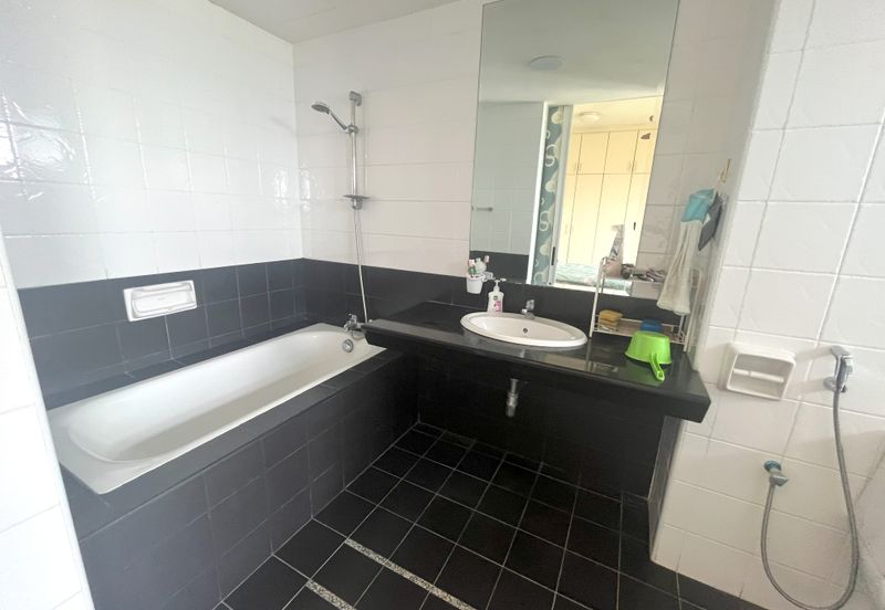 The Plaza Condominium