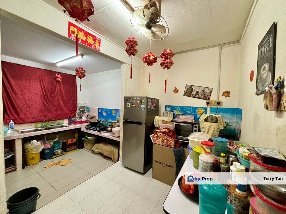Johor Jaya Double Storey Low Cost House for Sale @RM300,000 By Terry ...