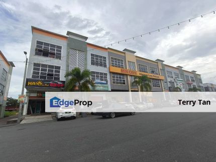 Pusat Perniagaan Wawasan Simpang Renggam 3 Storey Shop Endlot , Johor, Kluang