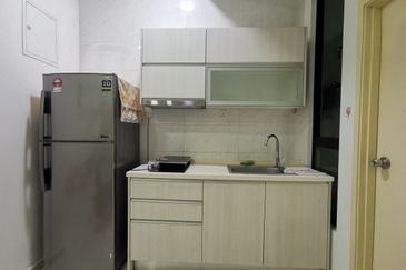 D'Summit Residences @ Kempas Utama