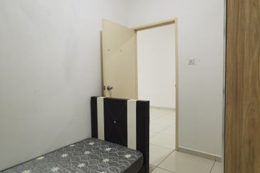 D'Summit Residences @ Kempas Utama