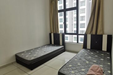 D'Summit Residences @ Kempas Utama