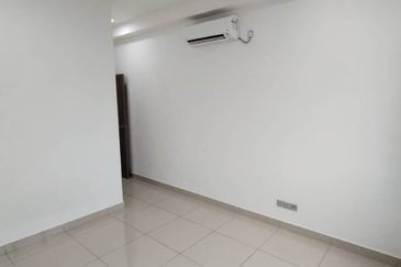 SKS Habitat Apartment, Larkin