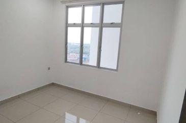 SKS Habitat Apartment, Larkin