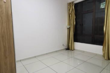 D'Summit Residences @ Kempas Utama