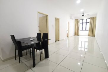 D'Summit Residences @ Kempas Utama