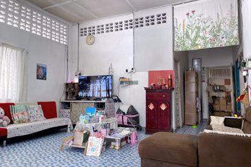 Jalan Kampung Aman @ Paloh Kluang Single storey for sale 