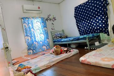 Jalan Kampung Aman @ Paloh Kluang Single storey for sale 