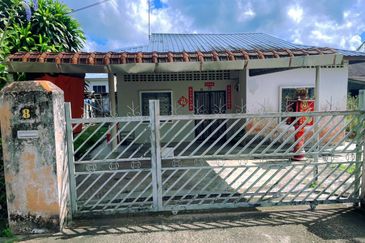 Jalan Kampung Aman @ Paloh Kluang Single storey for sale 