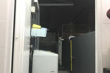 Lorong Batu Nilam 18 