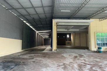 Klang Utama Semi-D Warehouse Factory 15000 Sqft