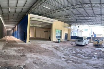 Klang Utama Semi-D Warehouse Factory 15000 Sqft
