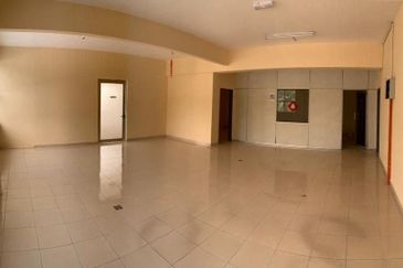 Klang Utama Semi-D Warehouse Factory 15000 Sqft