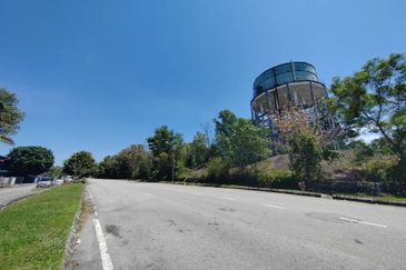 Nilai Converted Freehold Industrial Land For Sale