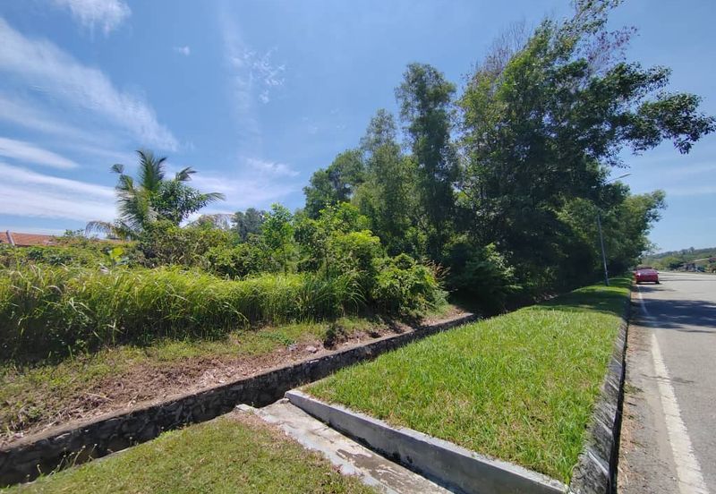 Nilai Converted Freehold Industrial Land For Sale