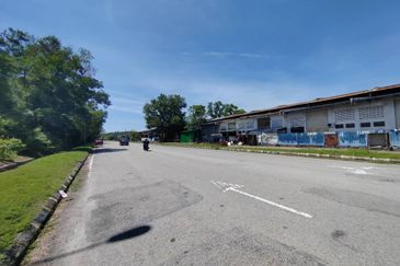 Nilai Converted Freehold Industrial Land For Sale