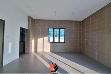 Kristal Court, Seksyen 7