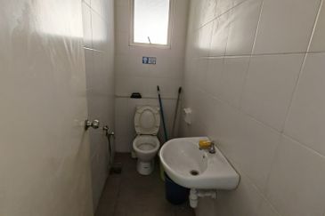 Bandar Bukit Tinggi 2 Landmark Office For Sale 