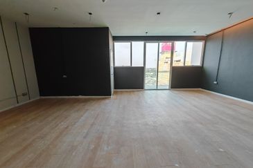 Bandar Bukit Tinggi 2 Landmark Office For Sale 