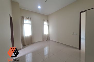 Scarlet @ Bandar Rimbayu