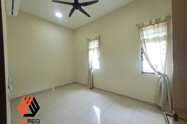 Scarlet @ Bandar Rimbayu