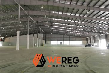 West Port, Pulau Indah