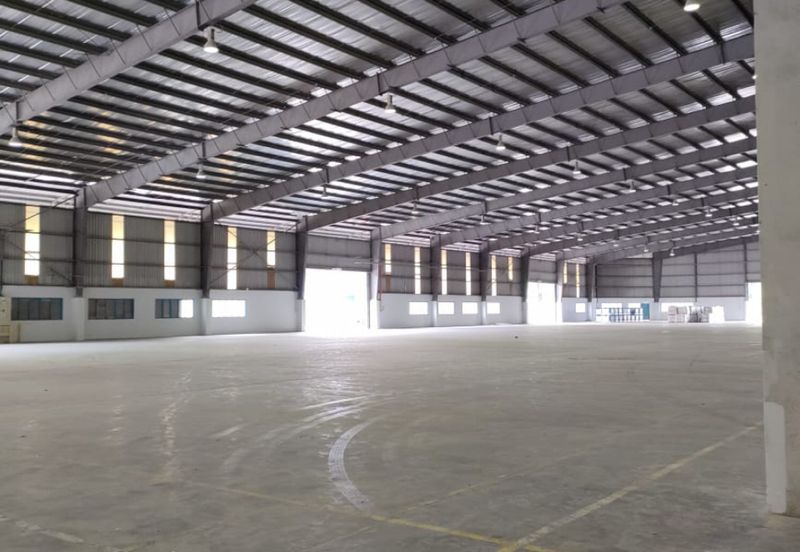 West Port, Pulau Indah