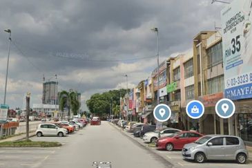 Botanic Mahogani 3 Storey Shop for Sale 