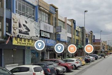 Botanic Mahogani 3 Storey Shop for Sale 